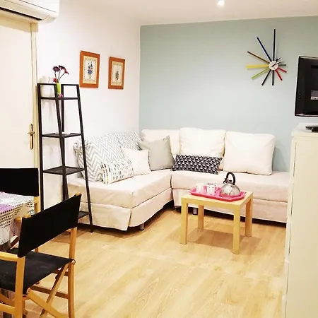 Economic Rambla Suites *